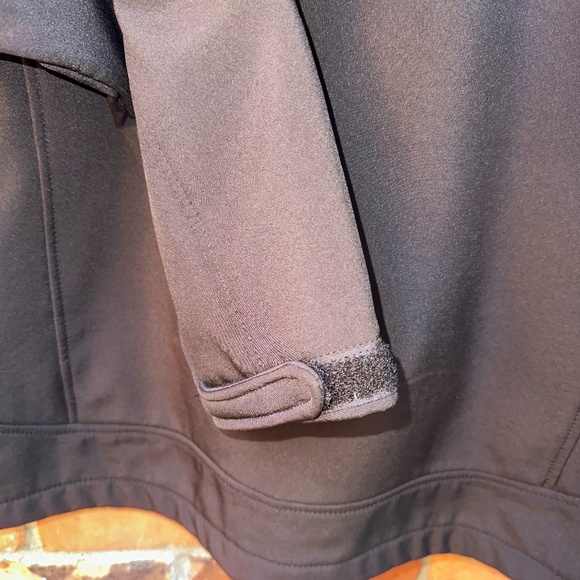 Snozu Performance Black Softshell Jacket ~ Medium - Picture 3 of 7